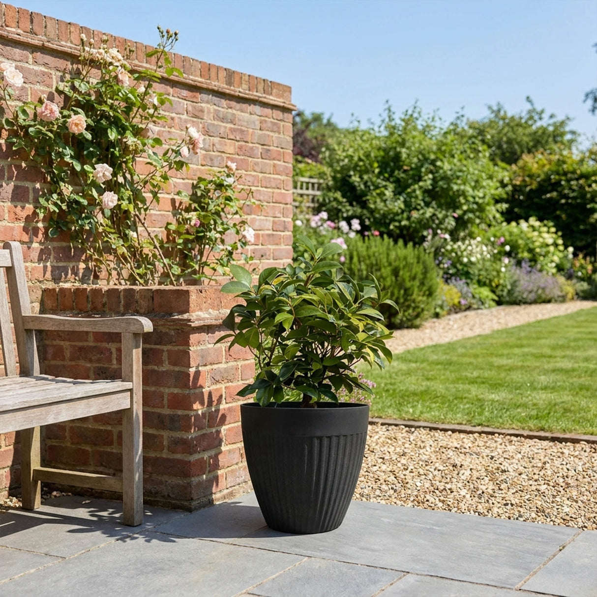Madison Black Ribbed Recycled Rubber Plant Pot