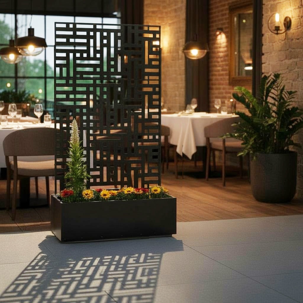 Metal Outdoor Privacy Screen with Plant Pot - 90cm x 180cm
