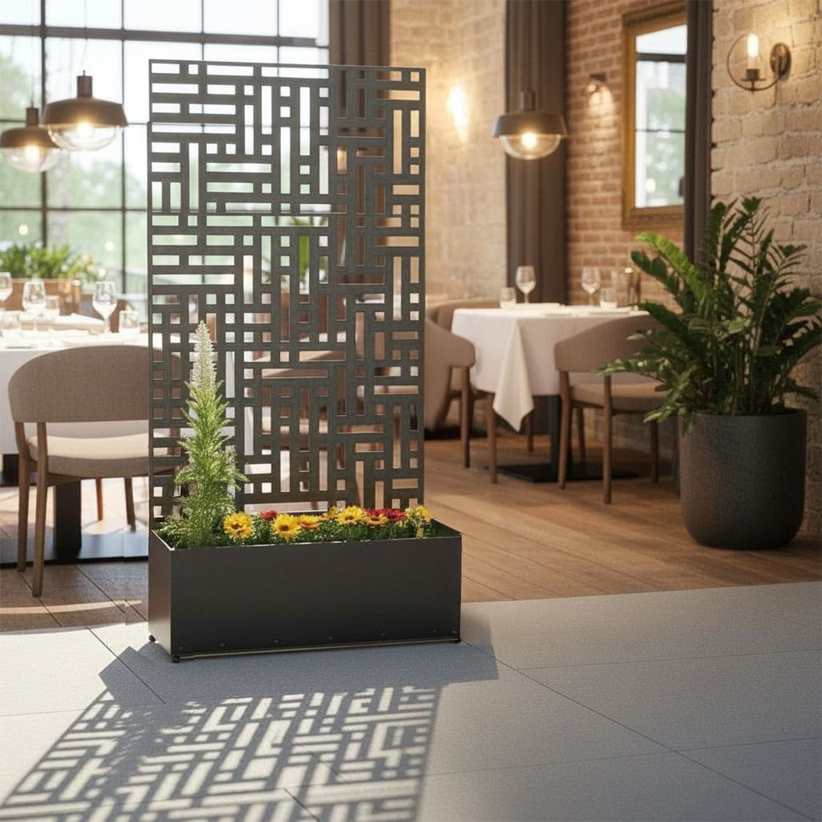 Metal Outdoor Privacy Screen with Plant Pot - 90cm x 180cm