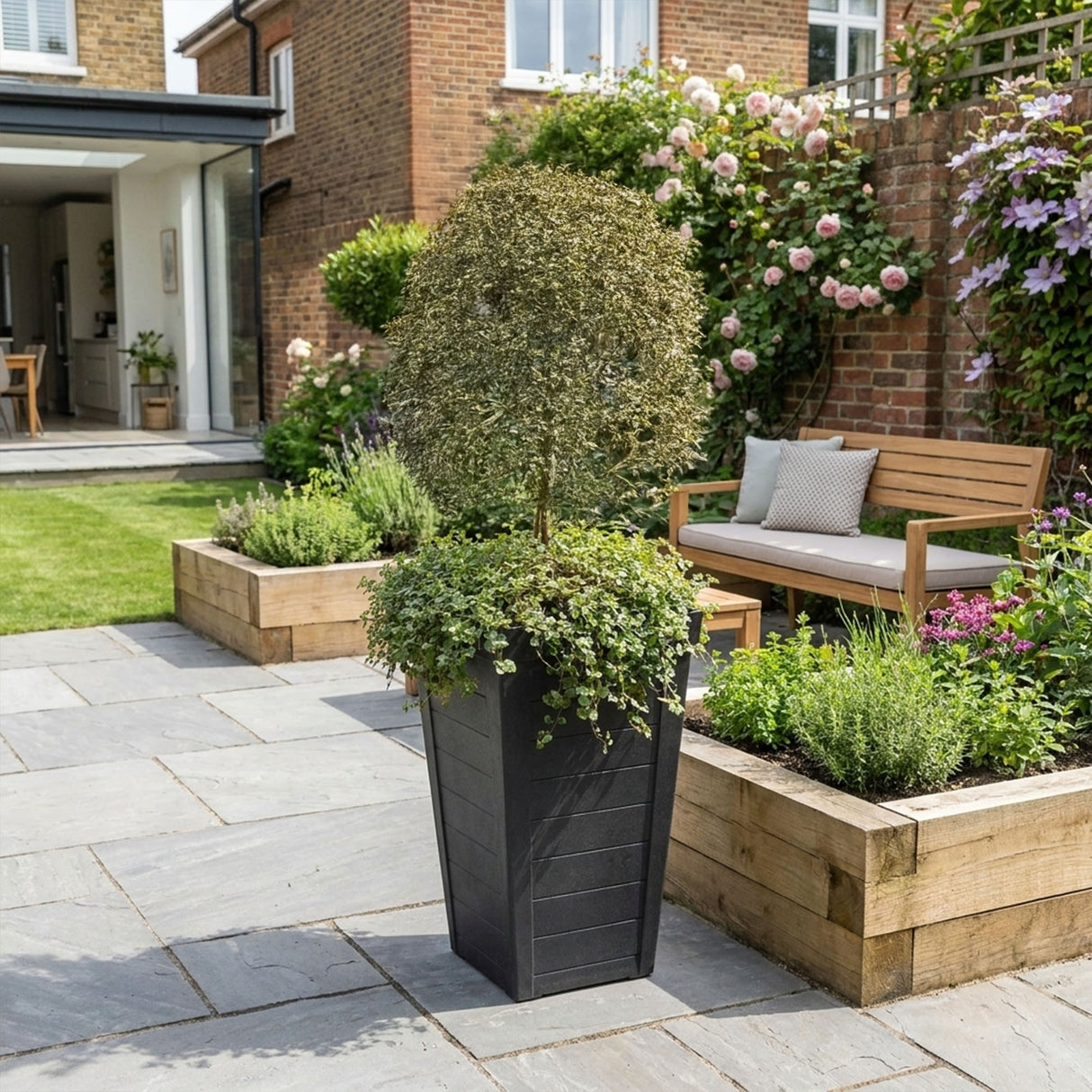 Savana Black Plank Recycled Rubber Plant Pot