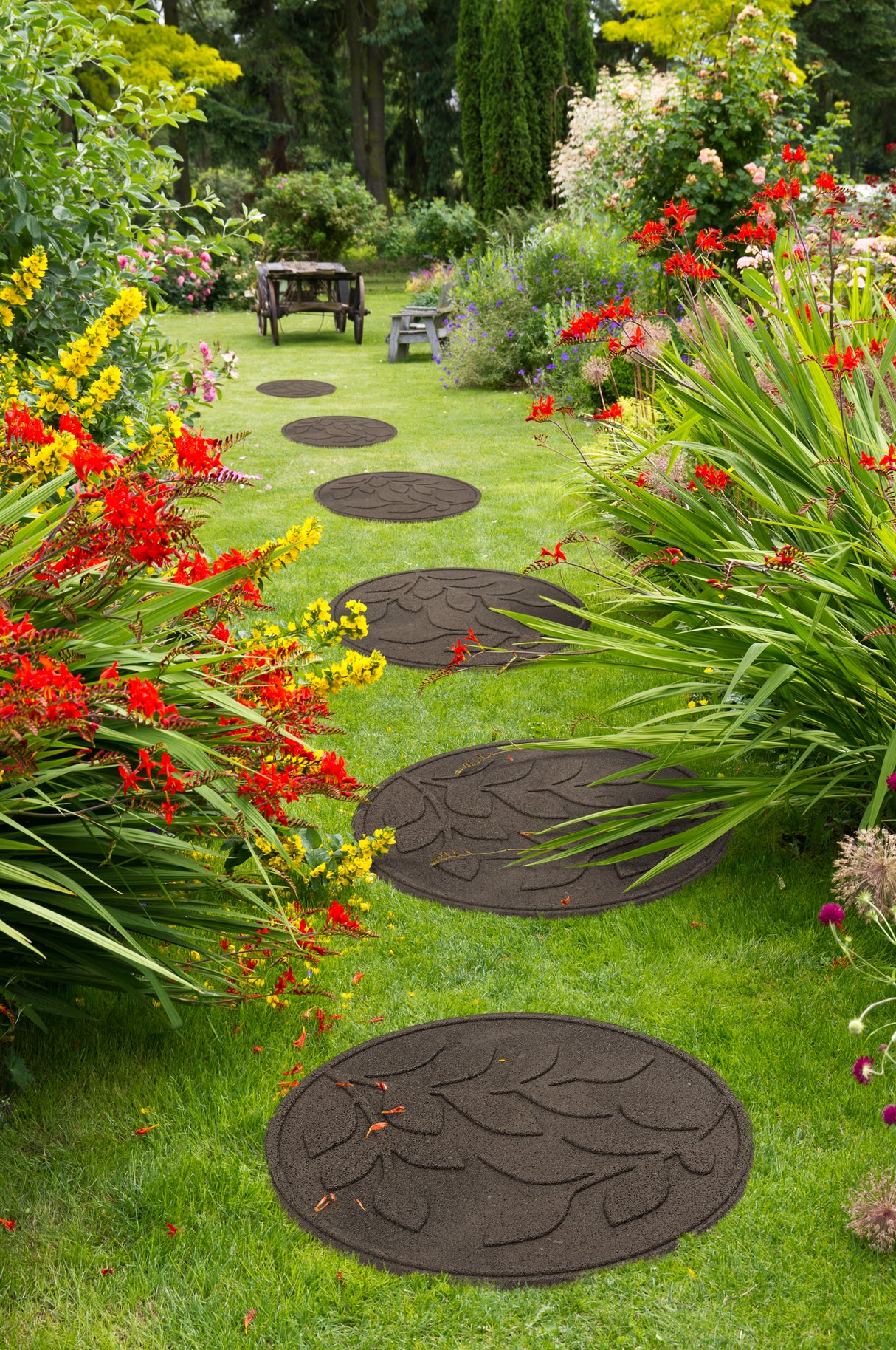 Eco-Friendly Garden Stepping Stones - Leaf Brown