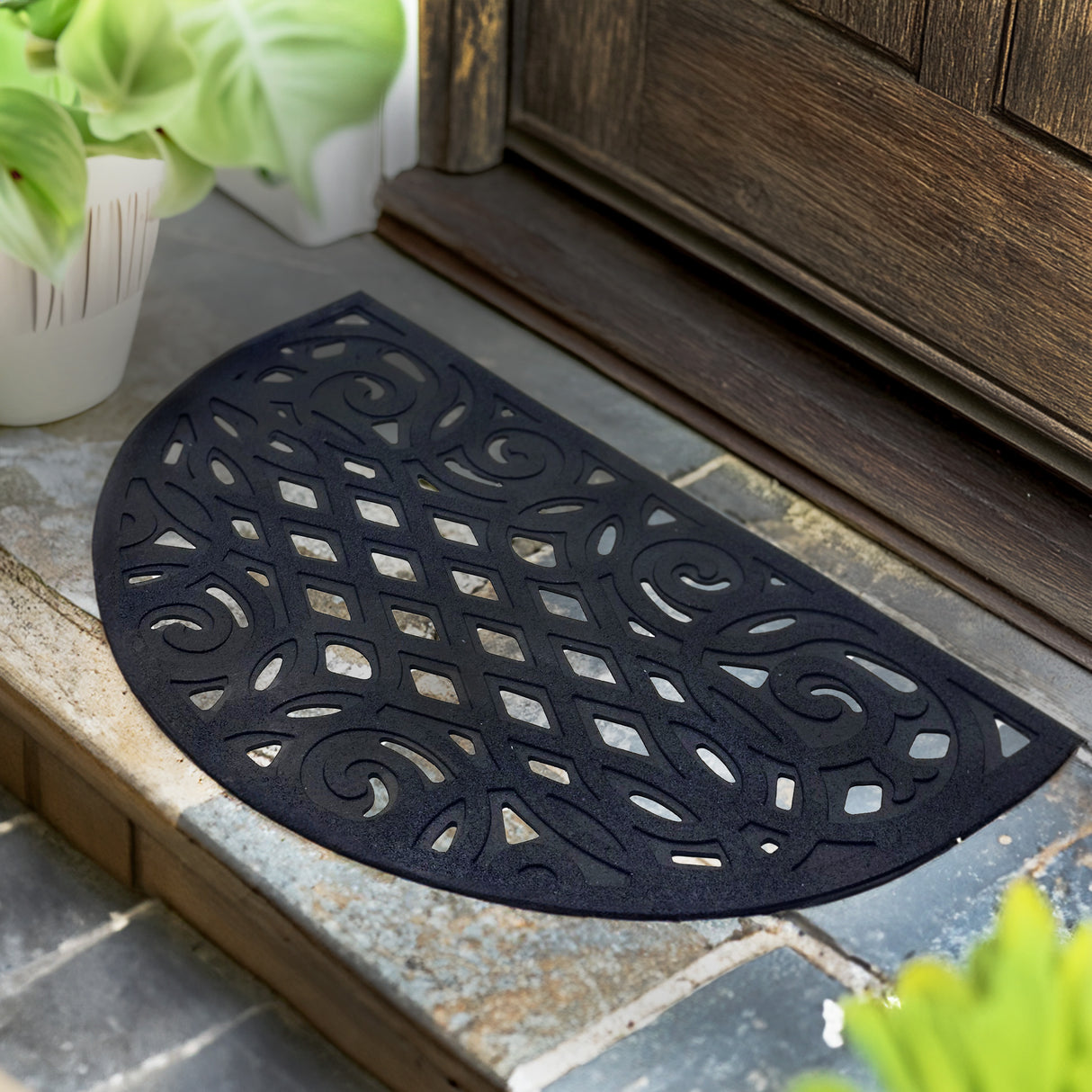 black rubber halfmoon doormat