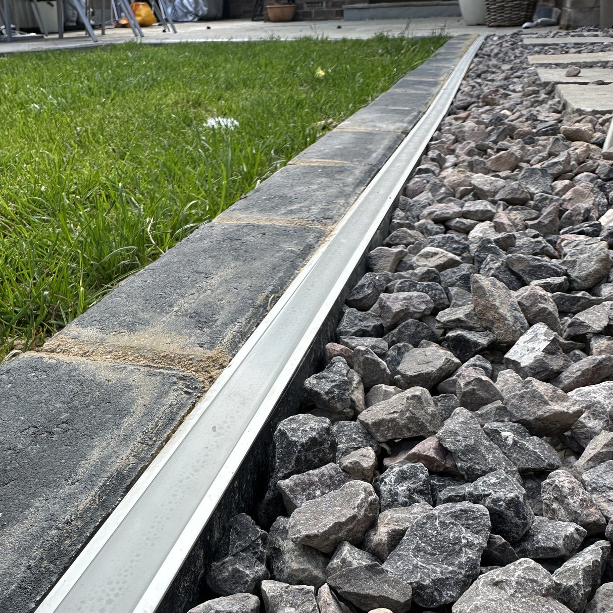 Gravel & Lawn Edging